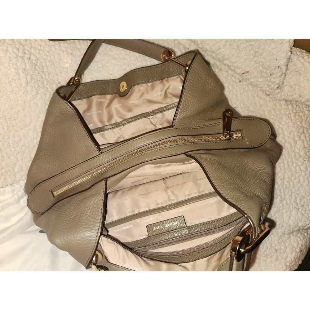 Michael Kors Raven Large Shoulder Bag Tote - Picture 5 of 10